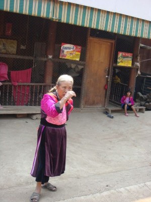 Lisu-Women