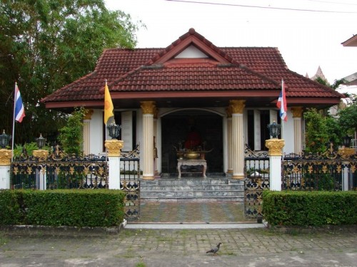 Ubosot1